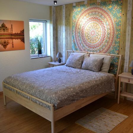 En Chapoisie Bed and Breakfast Ciney Exterior foto
