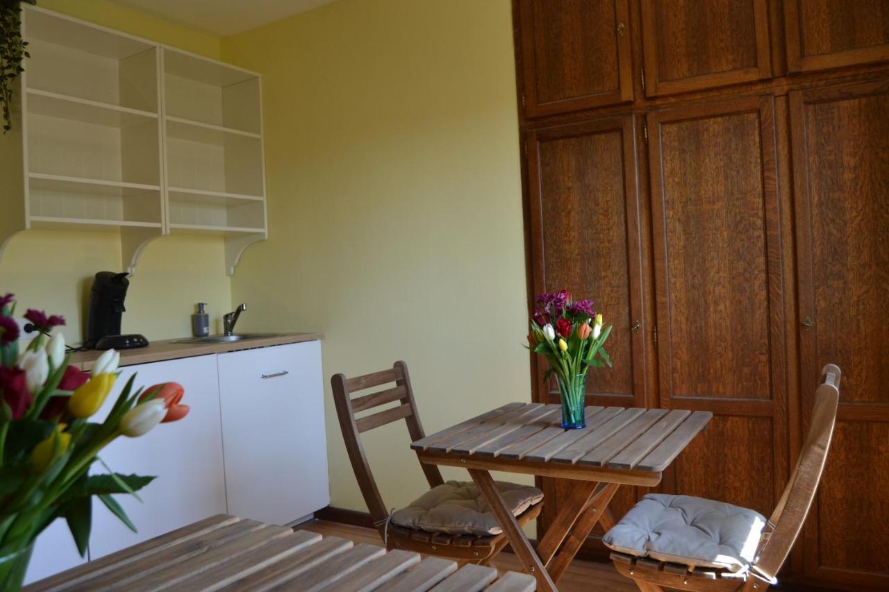 En Chapoisie Bed and Breakfast Ciney Exterior foto